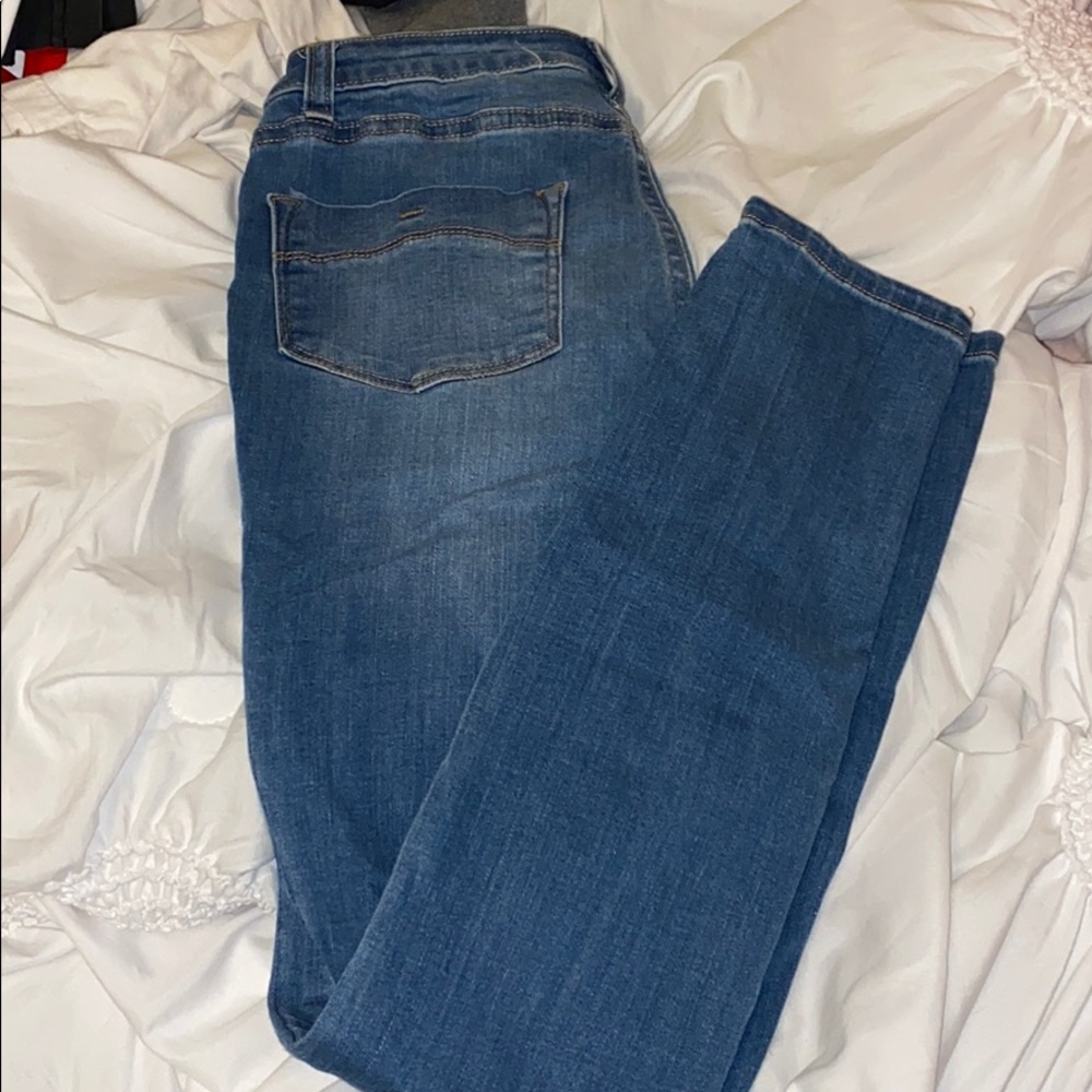 Super cute jeans from tillys